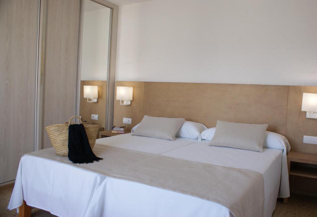 Apartamentos El Moro San Antonio  Ngoại thất bức ảnh